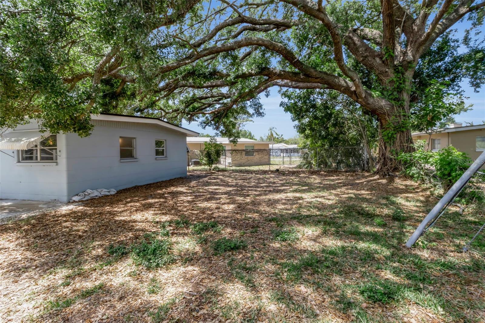 AZALEA TERRACE REP - Residential