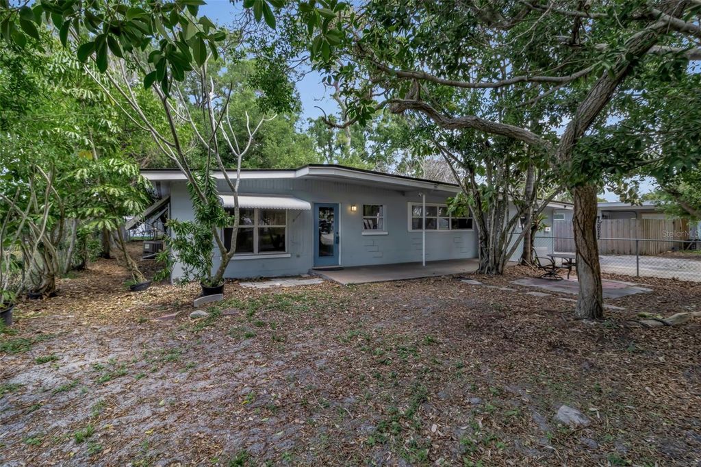 Photo of 2317 2nd Avenue E, Bradenton, FL 34208 (MLS # A4690179)