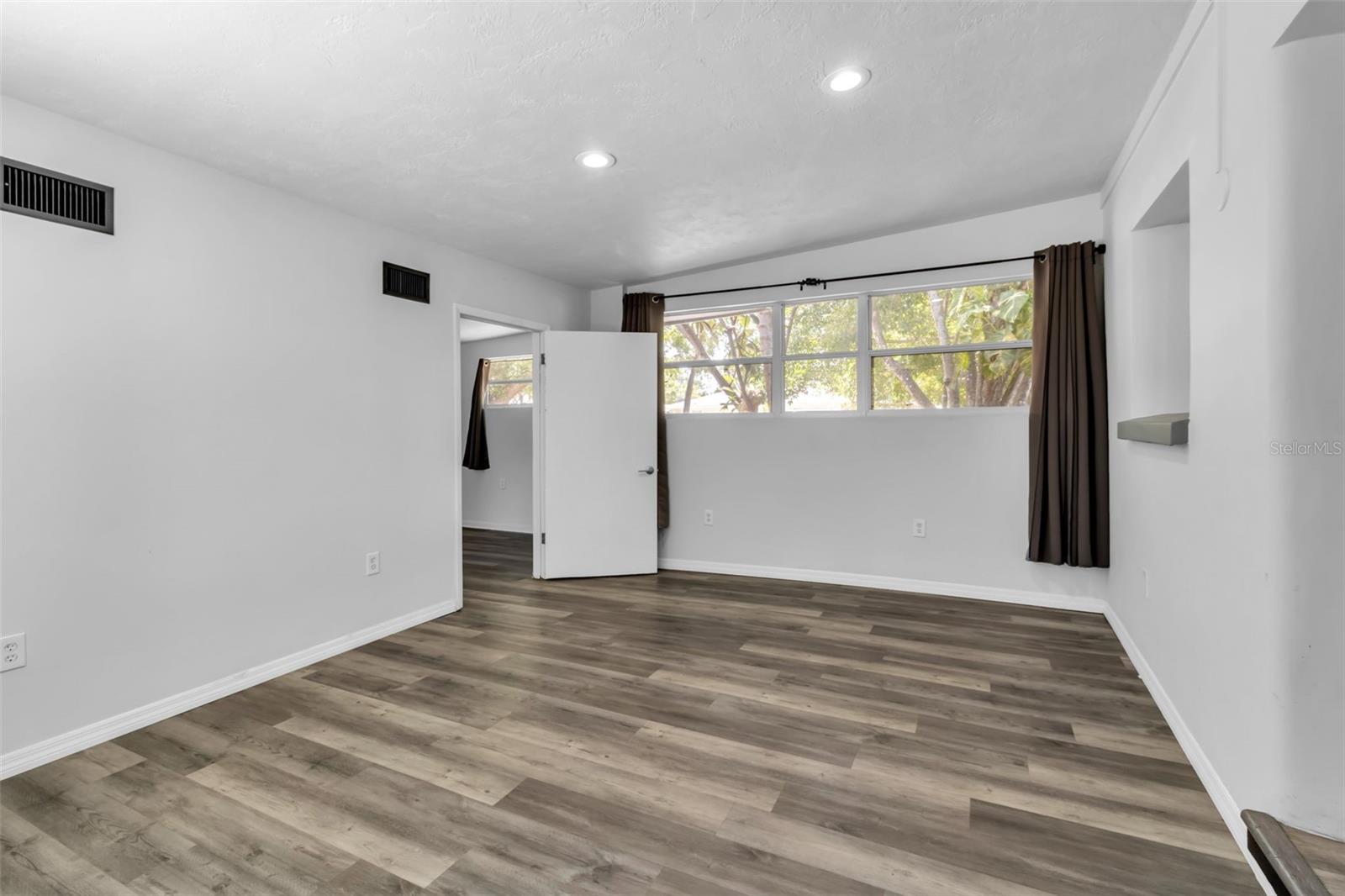 AZALEA TERRACE REP - Residential