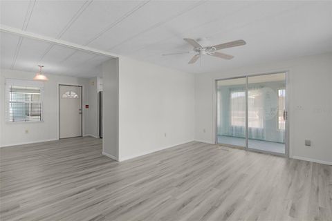 Tiny photo for 30 Riverview Drive, Fruitland Park, FL 34731 (MLS # G5112073)