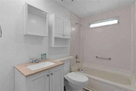 Tiny photo for 30 Riverview Drive, Fruitland Park, FL 34731 (MLS # G5112073)