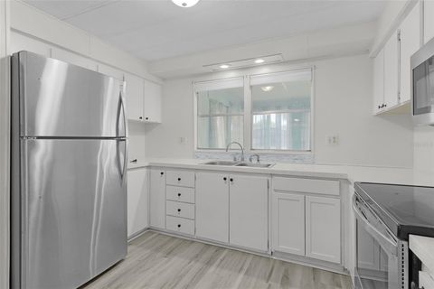 Tiny photo for 30 Riverview Drive, Fruitland Park, FL 34731 (MLS # G5112073)