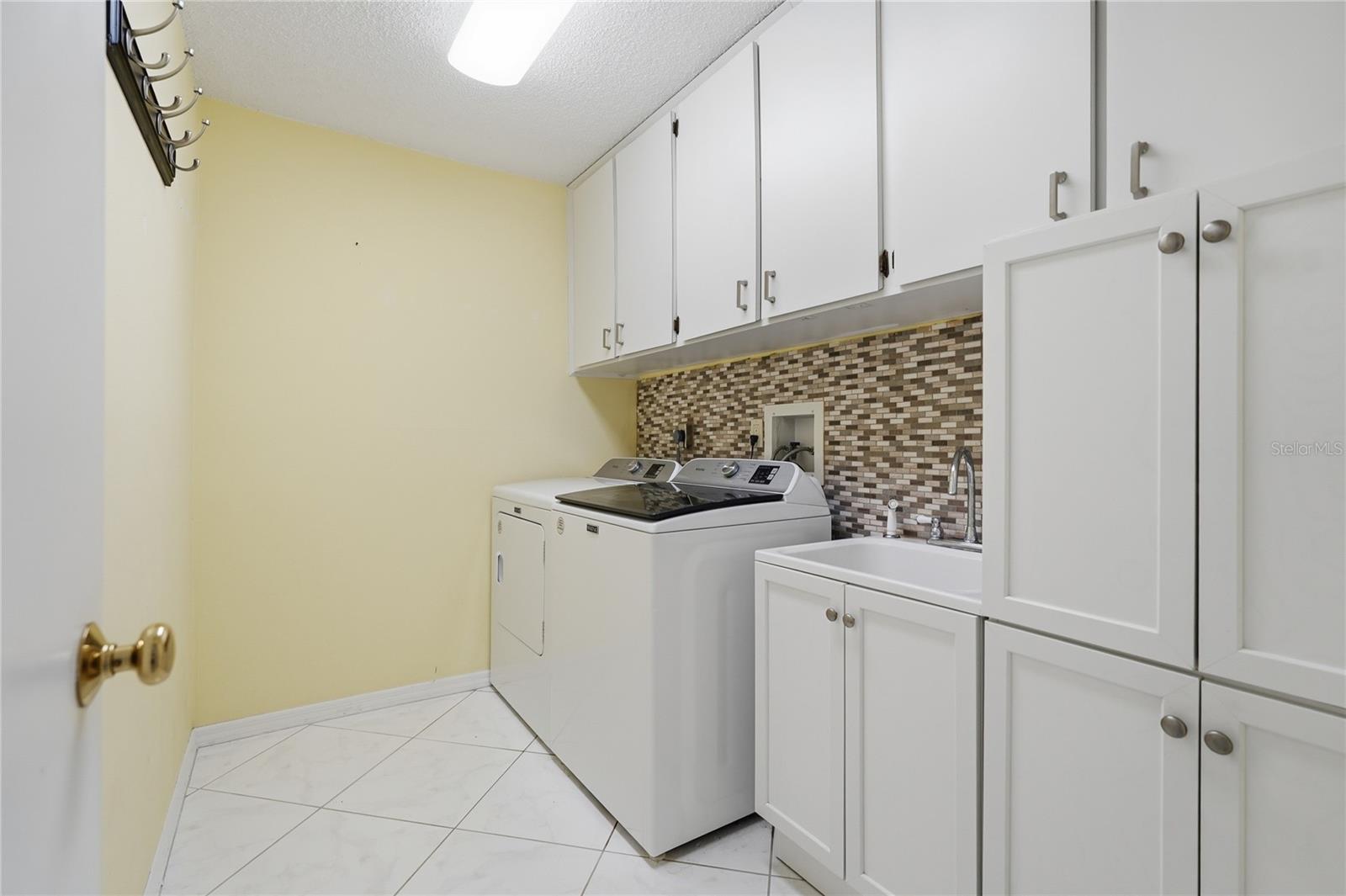 TARPON WOODS 2ND ADD REP - Residential