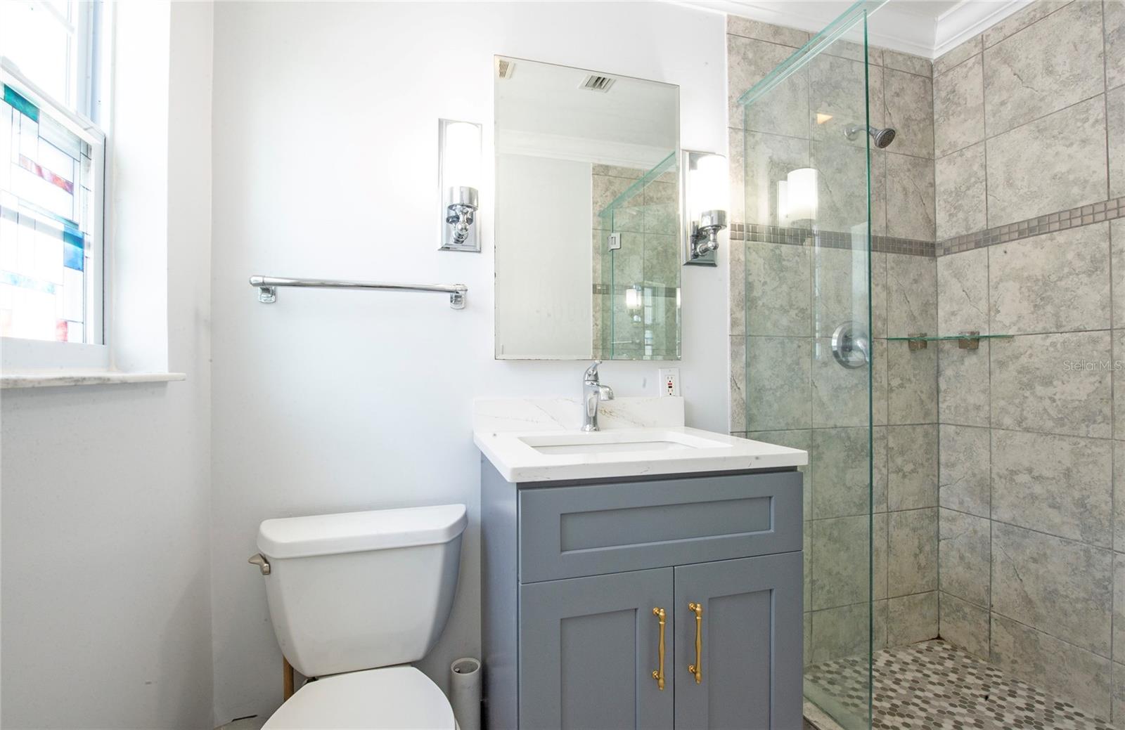 CRYSTAL ISLAND - Residential Lease