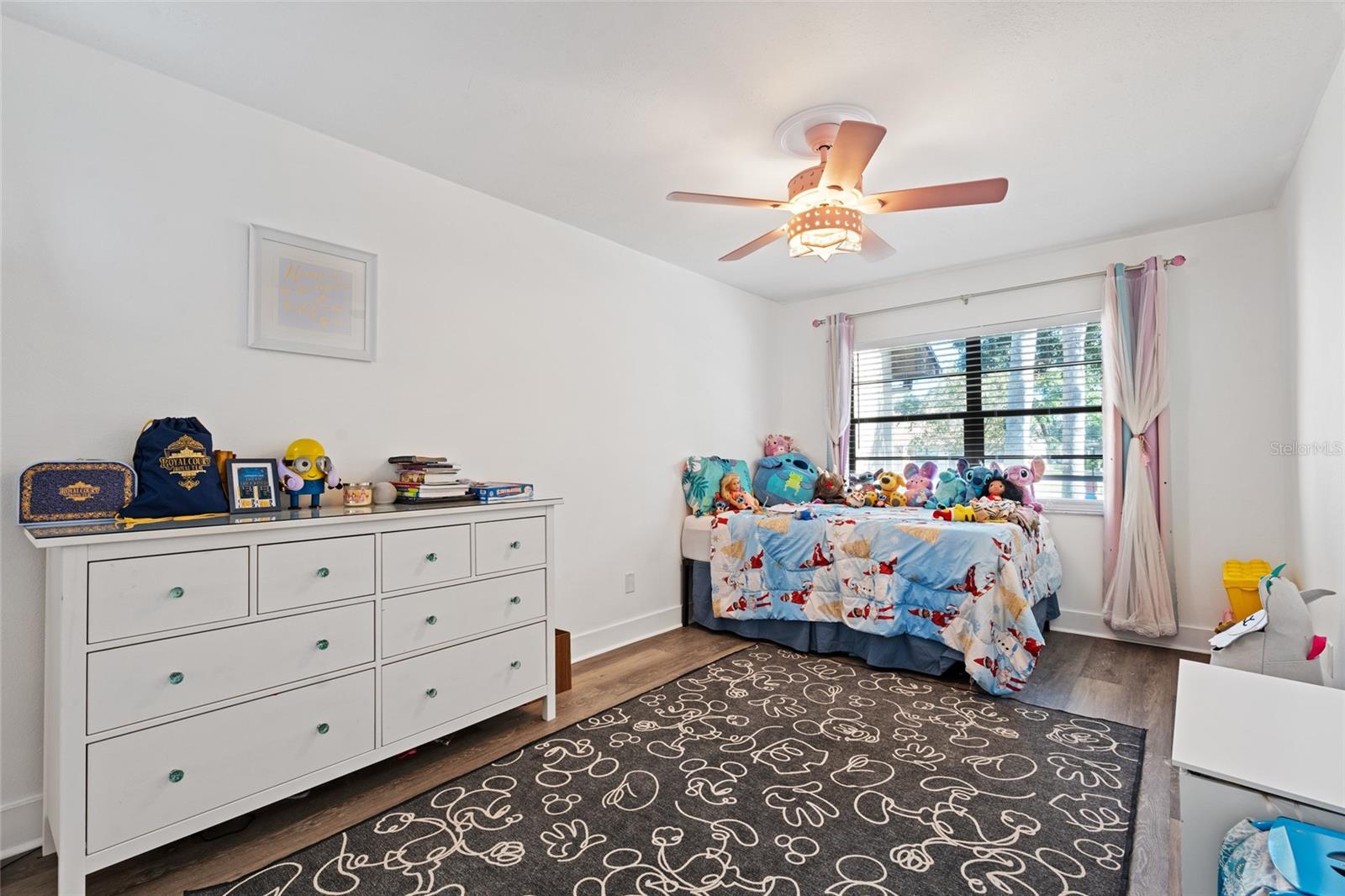 LAKE SEMINOLE VILLAGE - Residential