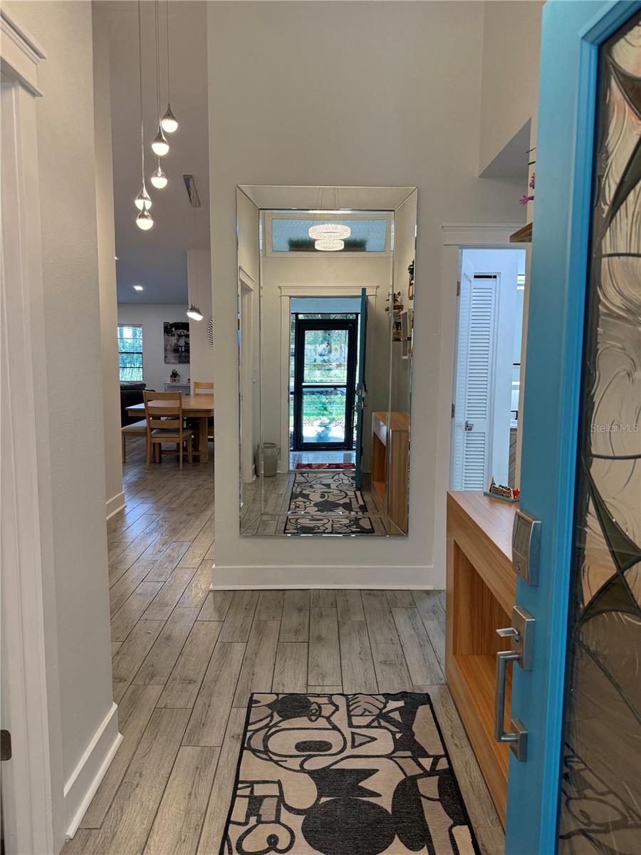 9972 LAKE SEMINOLE DRIVE W