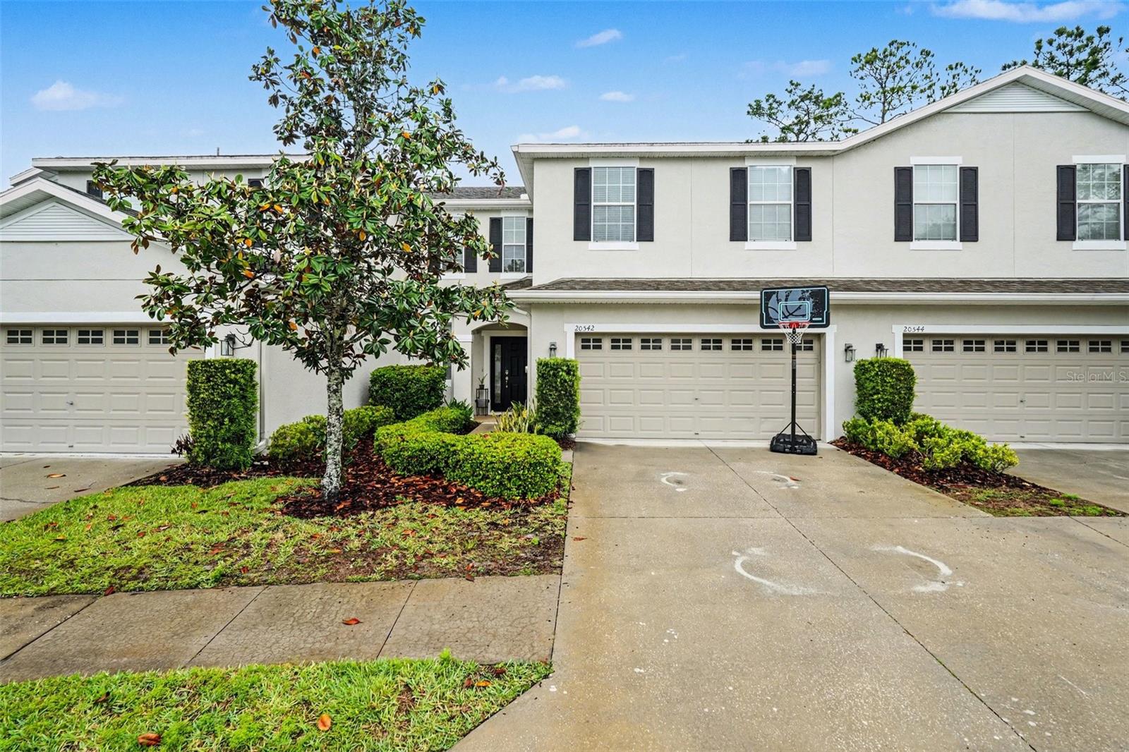 CLUB MANOR WEST OF GRAND HAMPT - Residential