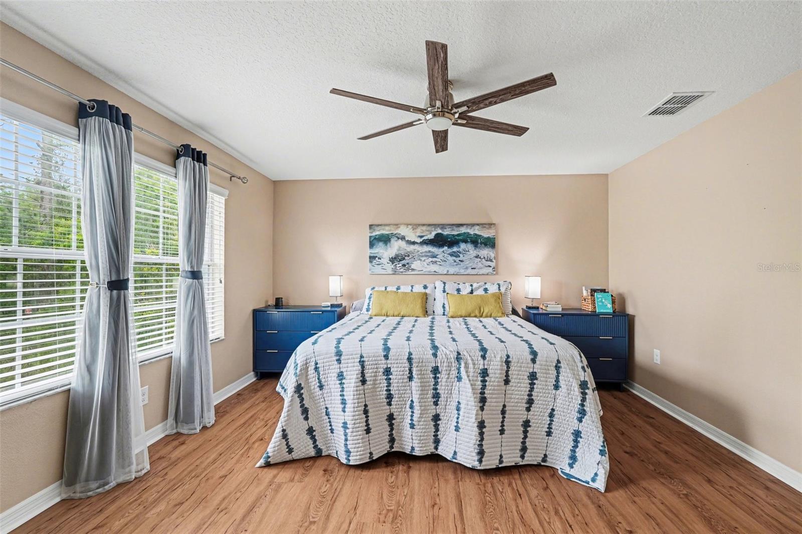 CLUB MANOR WEST OF GRAND HAMPT - Residential