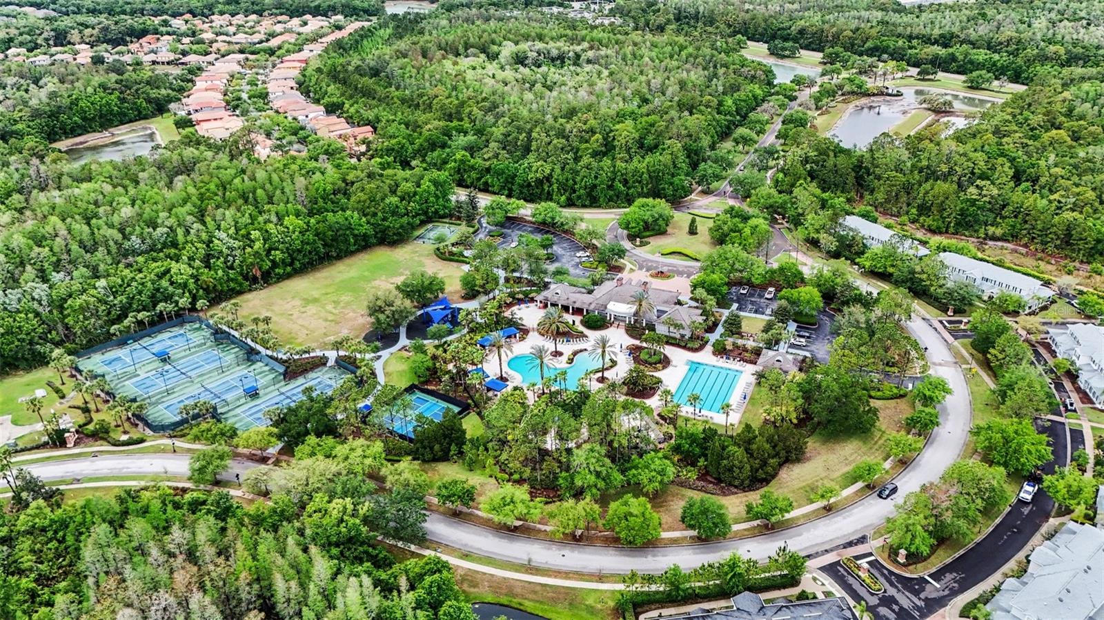 CLUB MANOR WEST OF GRAND HAMPT - Residential