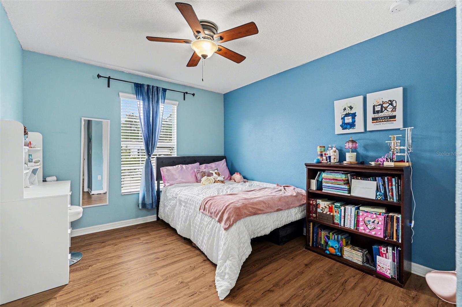 CLUB MANOR WEST OF GRAND HAMPT - Residential