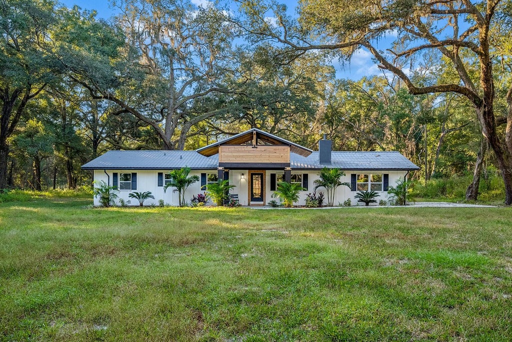 Photo of 7519 SE 30th Street, Newberry, FL 32669 (MLS # GC544471)