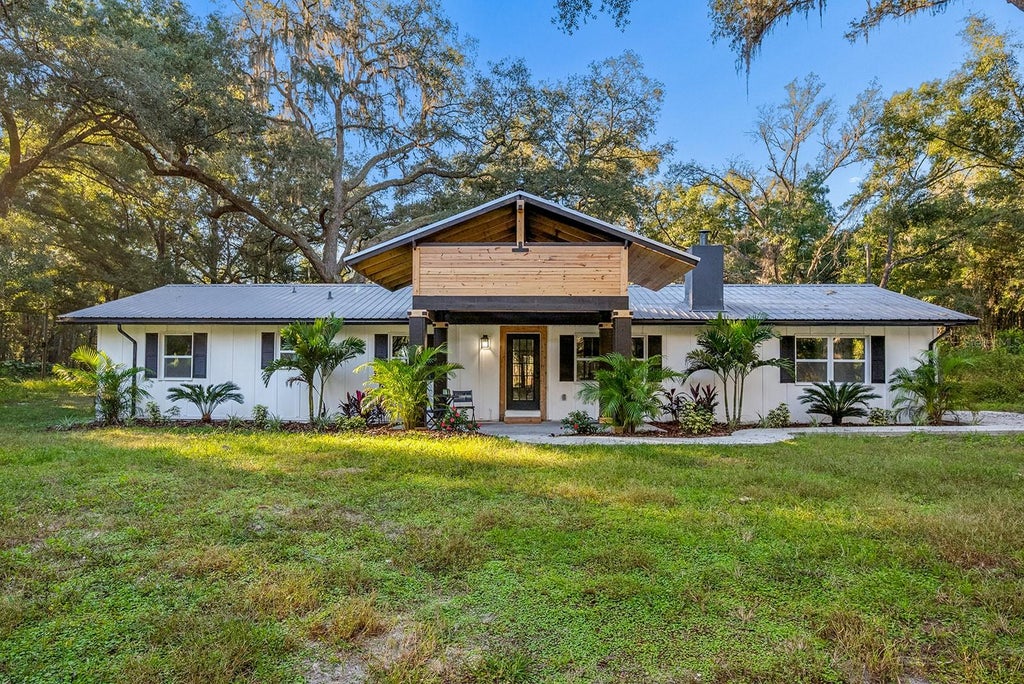 Photo of 7519 SE 30th Street, Newberry, FL 32669 (MLS # GC544471)