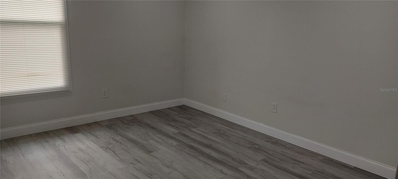 ROYAL ARMS CONDO - Residential