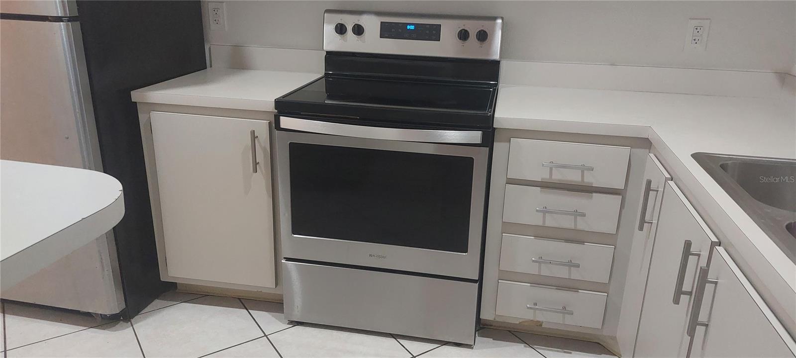 ROYAL ARMS CONDO - Residential