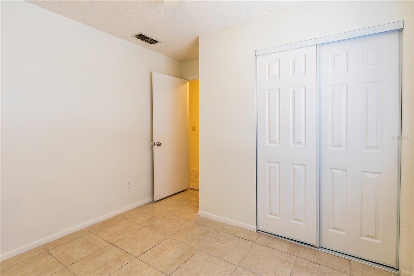 WOODMERE TERRACE SEC 1 - Residential Lease
