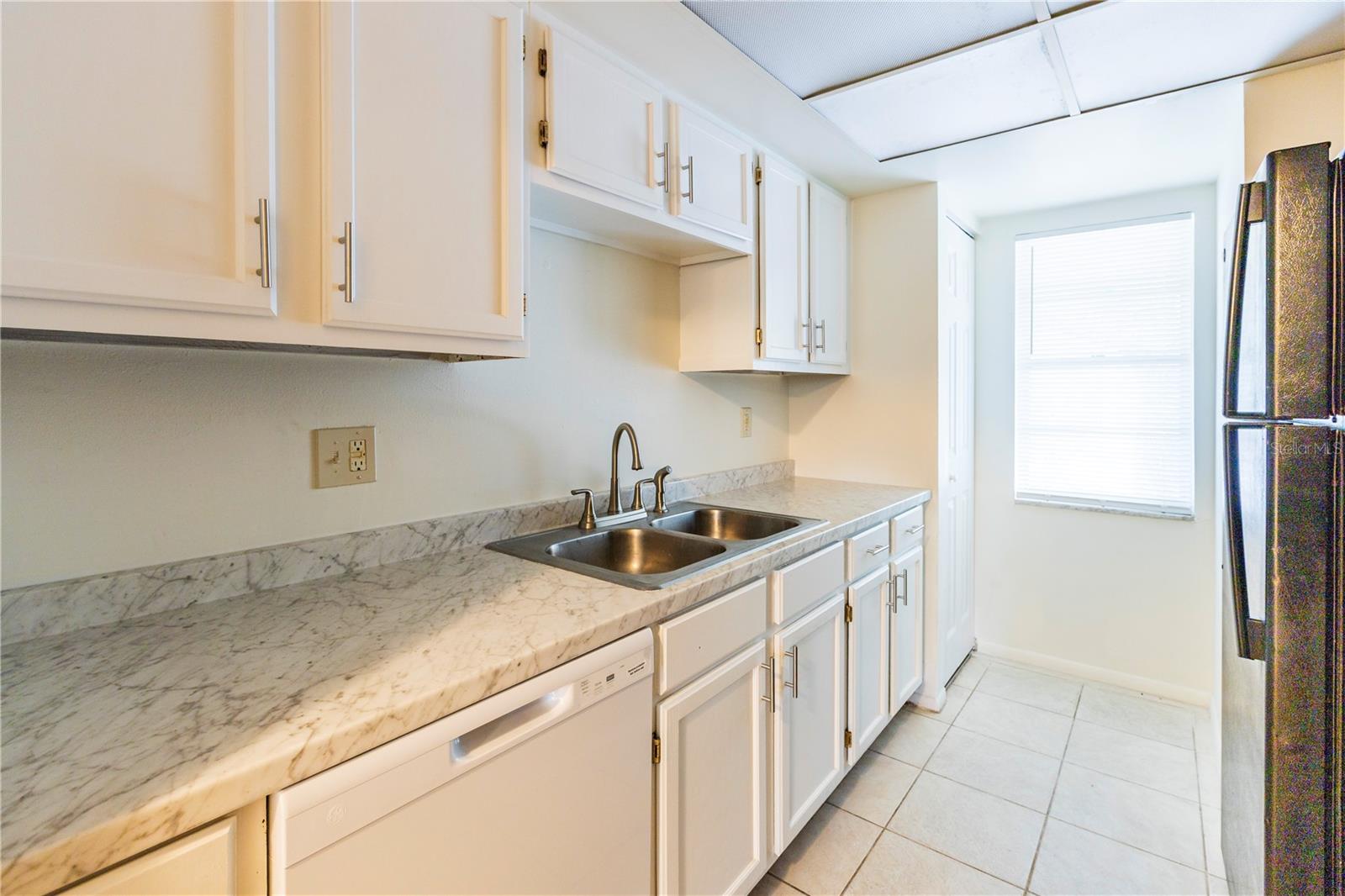 WOODMERE TERRACE SEC 1 - Residential Lease