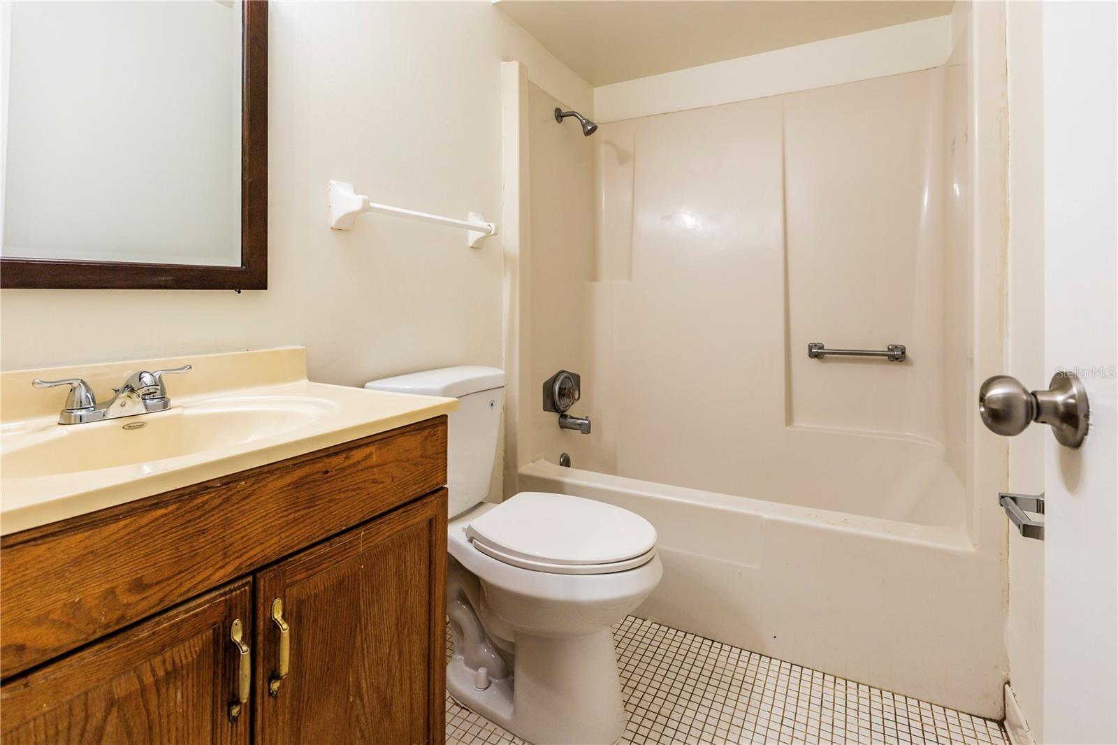 WOODMERE TERRACE SEC 1 - Residential Lease
