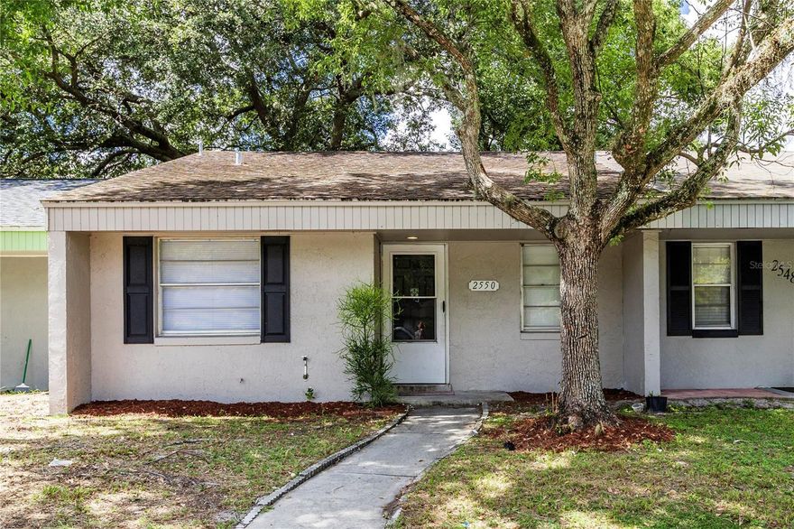 Cozy two bedroom two bathroom toenhome in Sanford. Home has fresh paint and a newly renovated kitchen. Located close to SEminole High School, downtown Sanford and convenient to the 417 make this a great location. Home has tile thorughout and a fenced in yard. 
Hurry this one won't last.