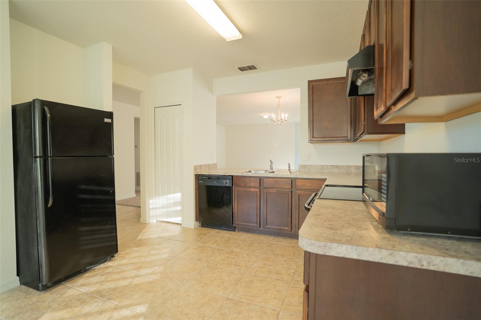 3648 JULIUS ESTATES BOULEVARD