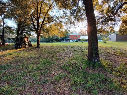 Tiny photo for 35126 William Lane, Eustis, FL 32736 (MLS # G5101068)