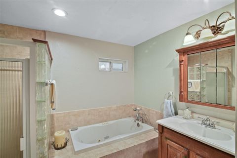 Tiny photo for 35126 William Lane, Eustis, FL 32736 (MLS # G5101068)