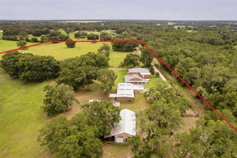 Tiny photo for 35126 William Lane, Eustis, FL 32736 (MLS # G5101068)