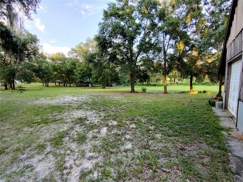 Tiny photo for 35126 William Lane, Eustis, FL 32736 (MLS # G5101068)