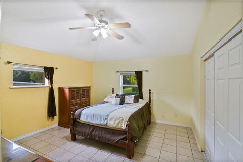 Tiny photo for 35126 William Lane, Eustis, FL 32736 (MLS # G5101068)