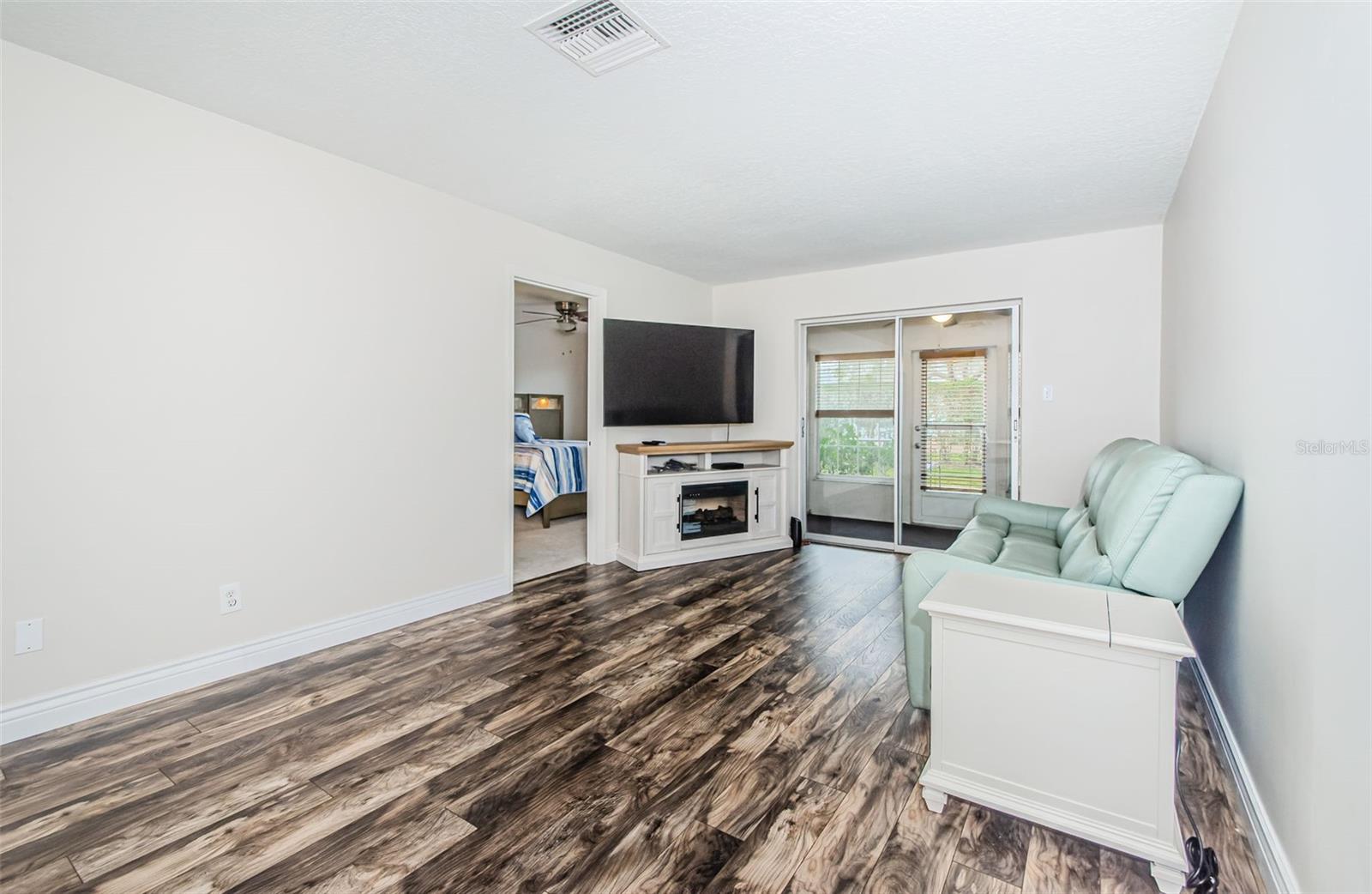 07 SPGS VILLAS CONDO - Residential