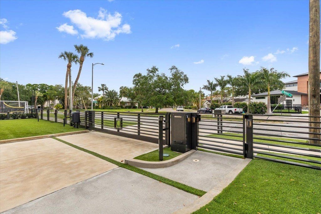 Photo of 5131 W Neptune Way, Tampa, FL 33609 (MLS # TB8537958)
