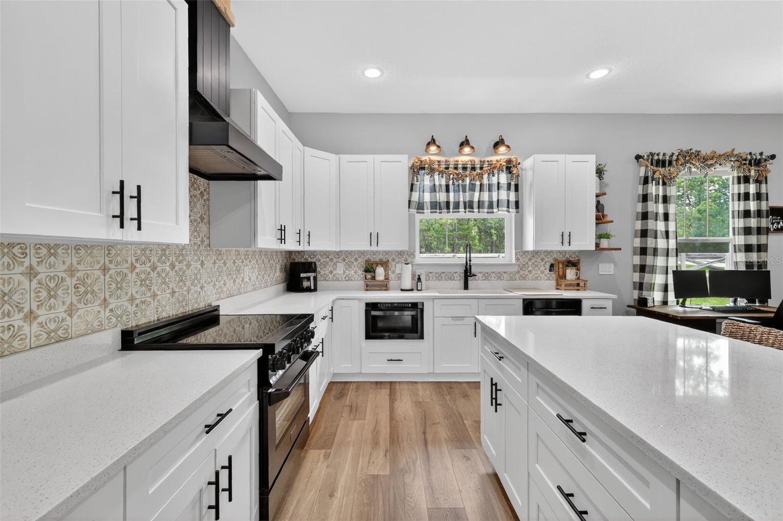 ROLLING HILLS UN 02 - Residential