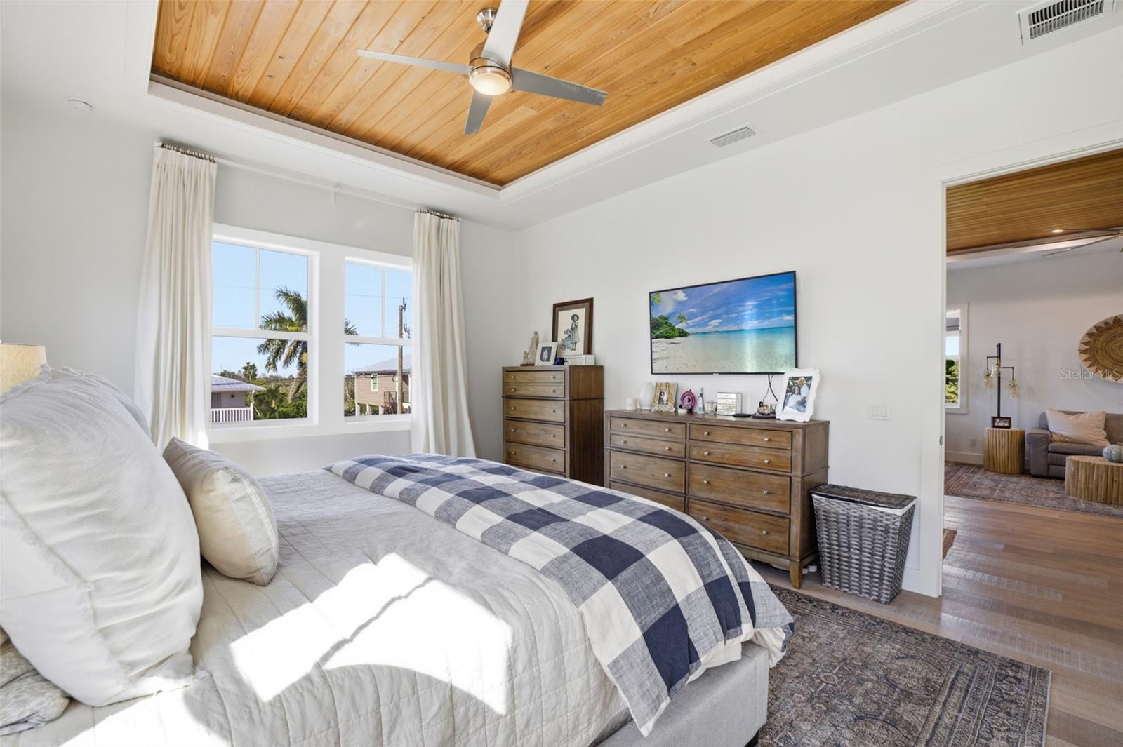 CAPTAINS COVE - Residential