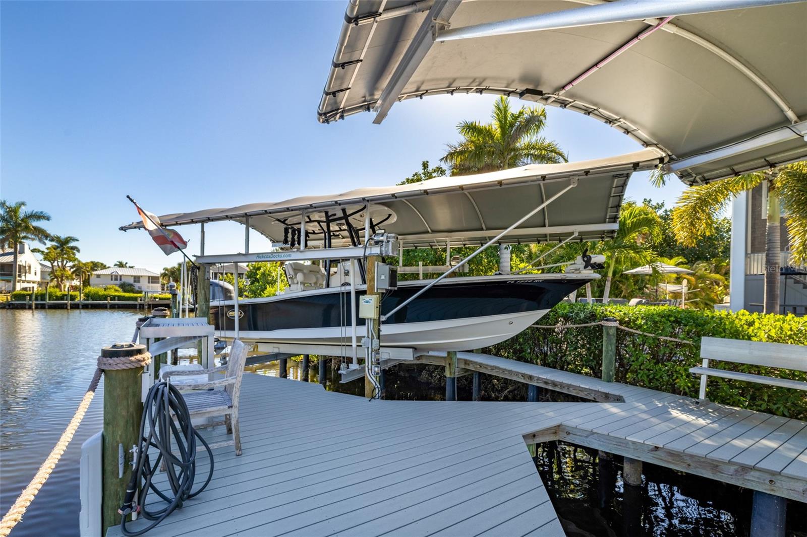 CAPTAINS COVE - Residential