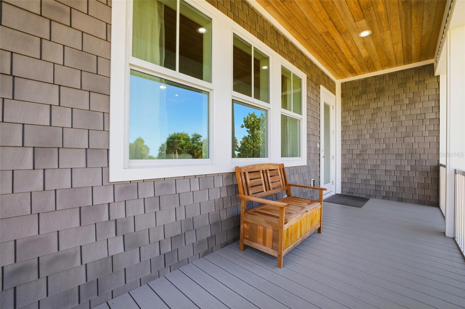 CAPTAINS COVE - Residential