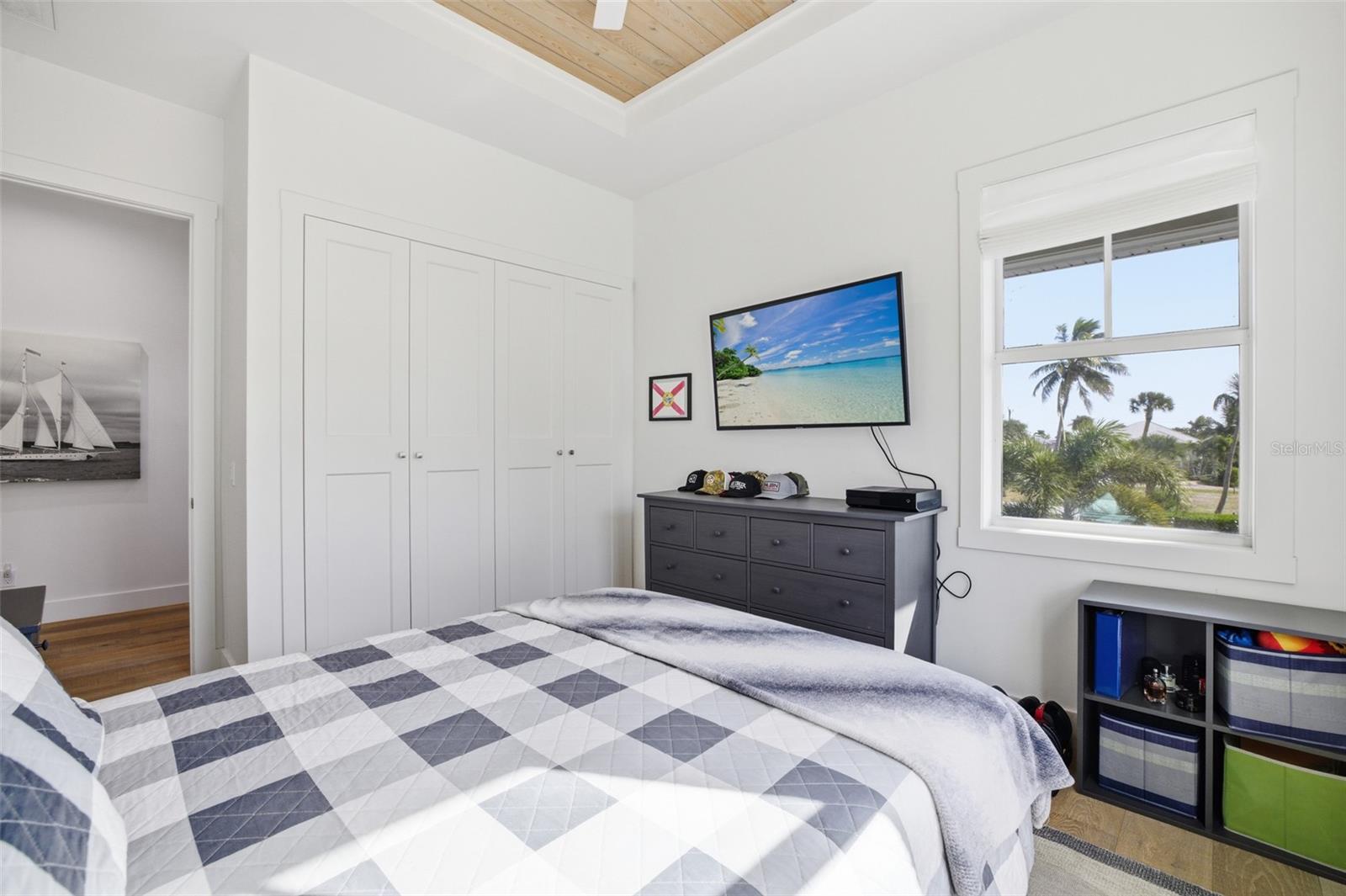 CAPTAINS COVE - Residential