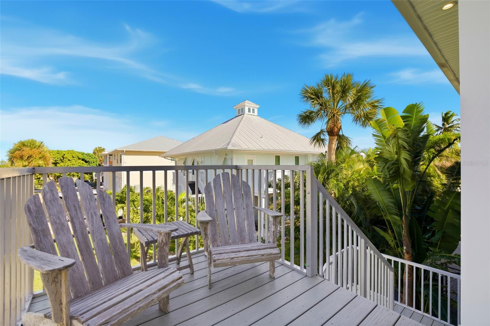 CAPTAINS COVE - Residential