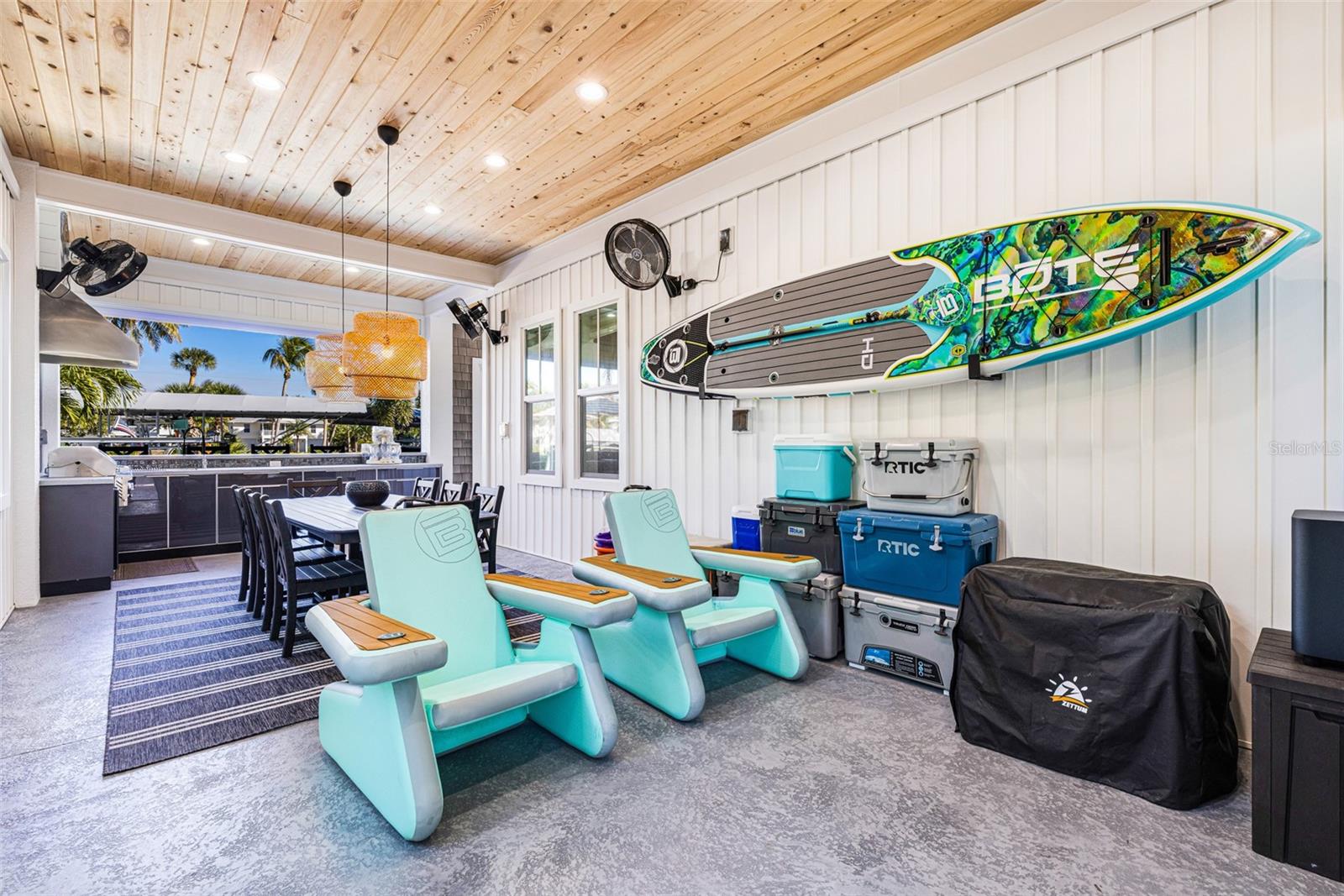 CAPTAINS COVE - Residential