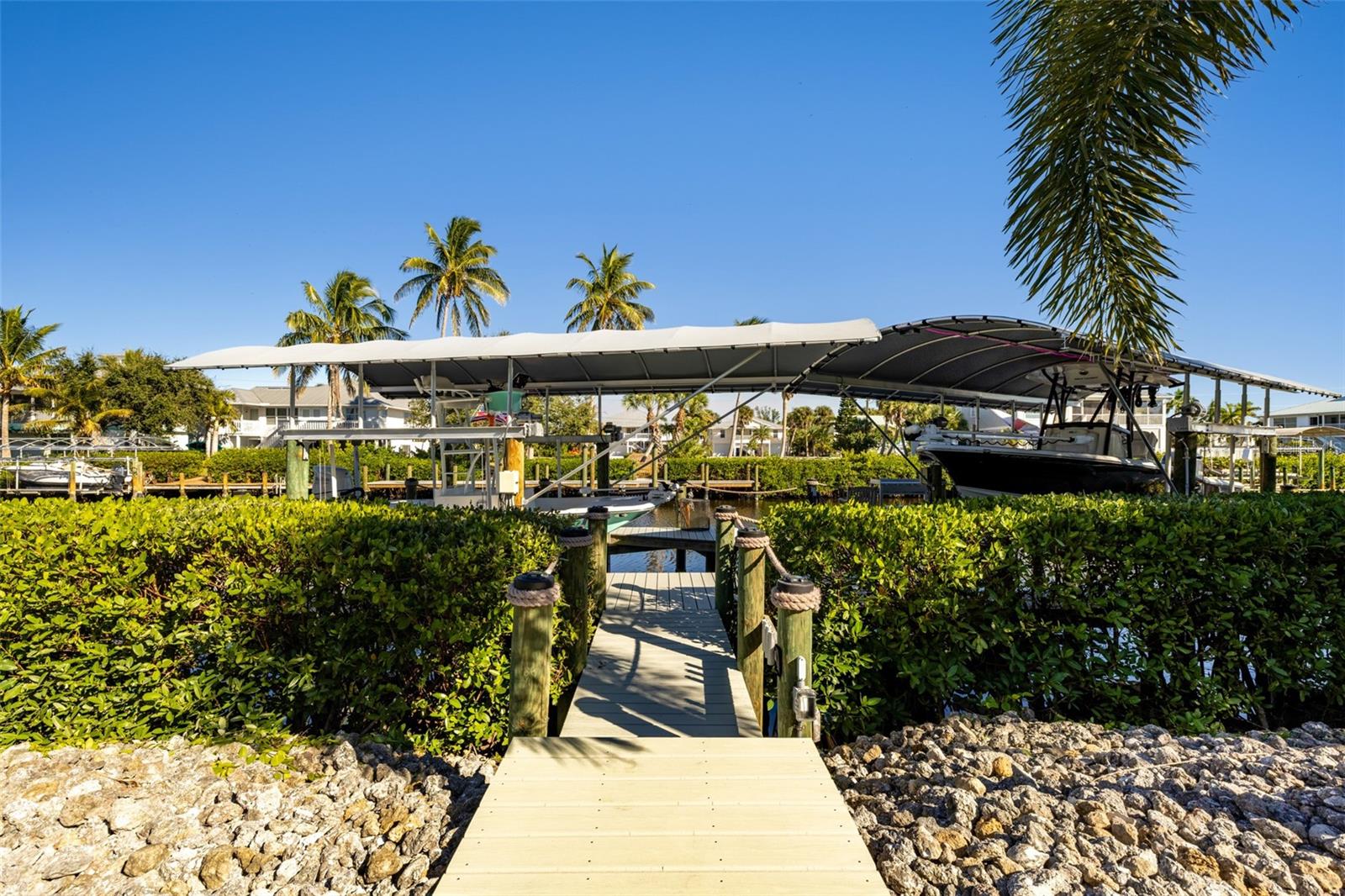 CAPTAINS COVE - Residential