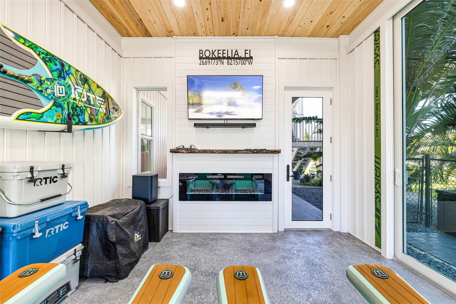 CAPTAINS COVE - Residential