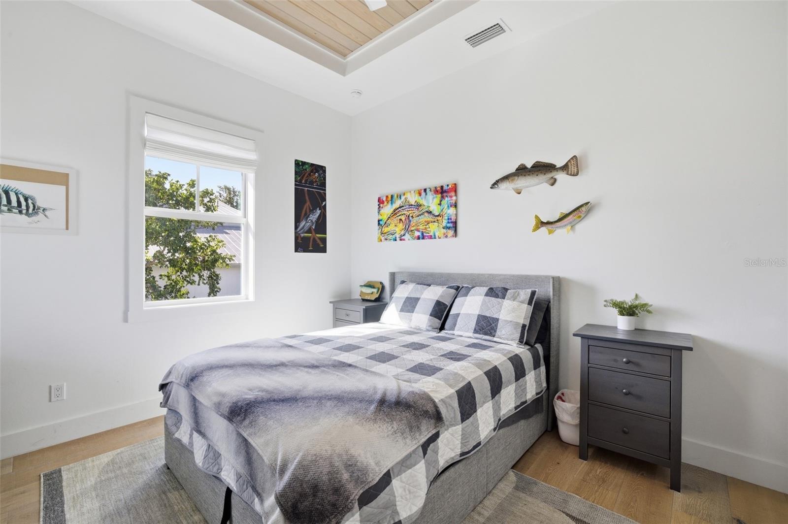 CAPTAINS COVE - Residential