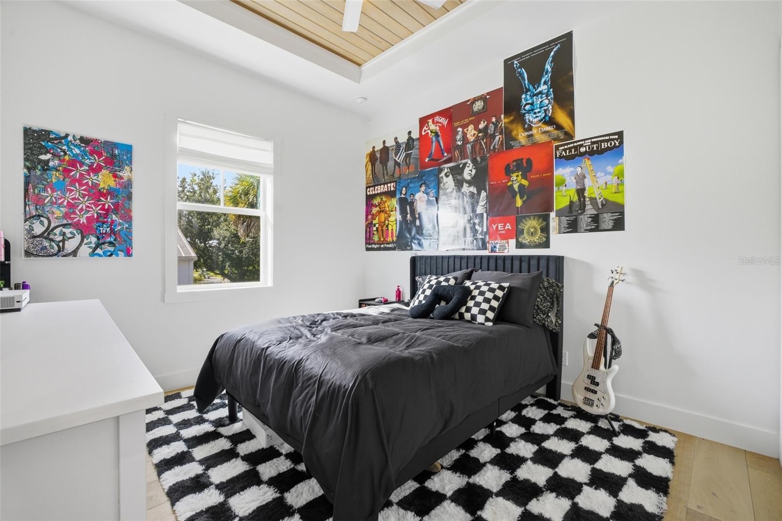 CAPTAINS COVE - Residential