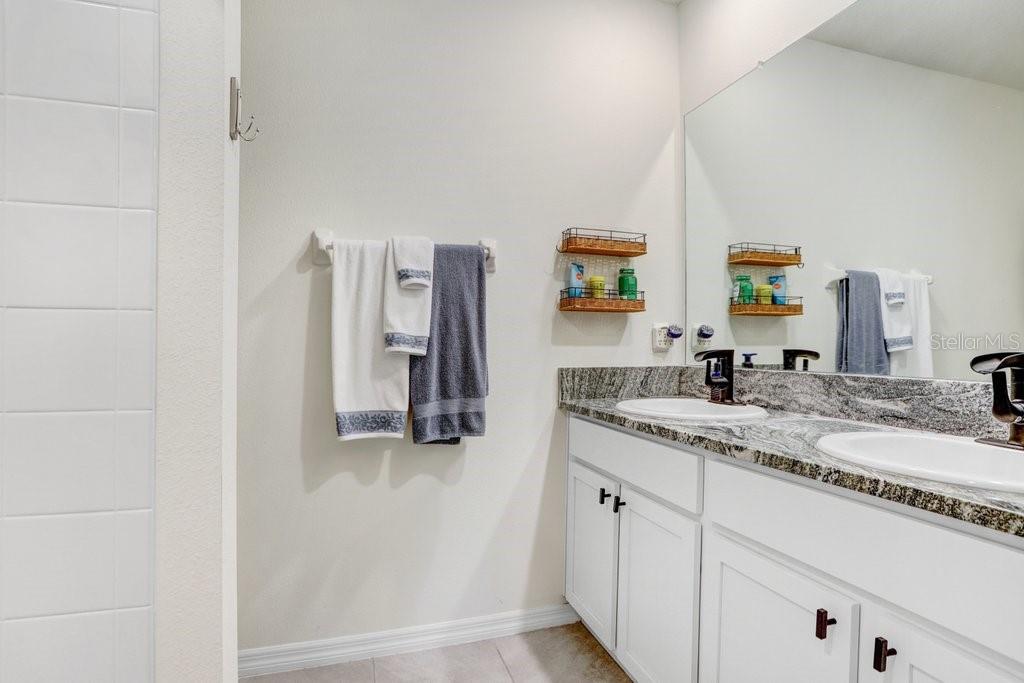 FOREST BROOKE PH 4B - Residential Lease