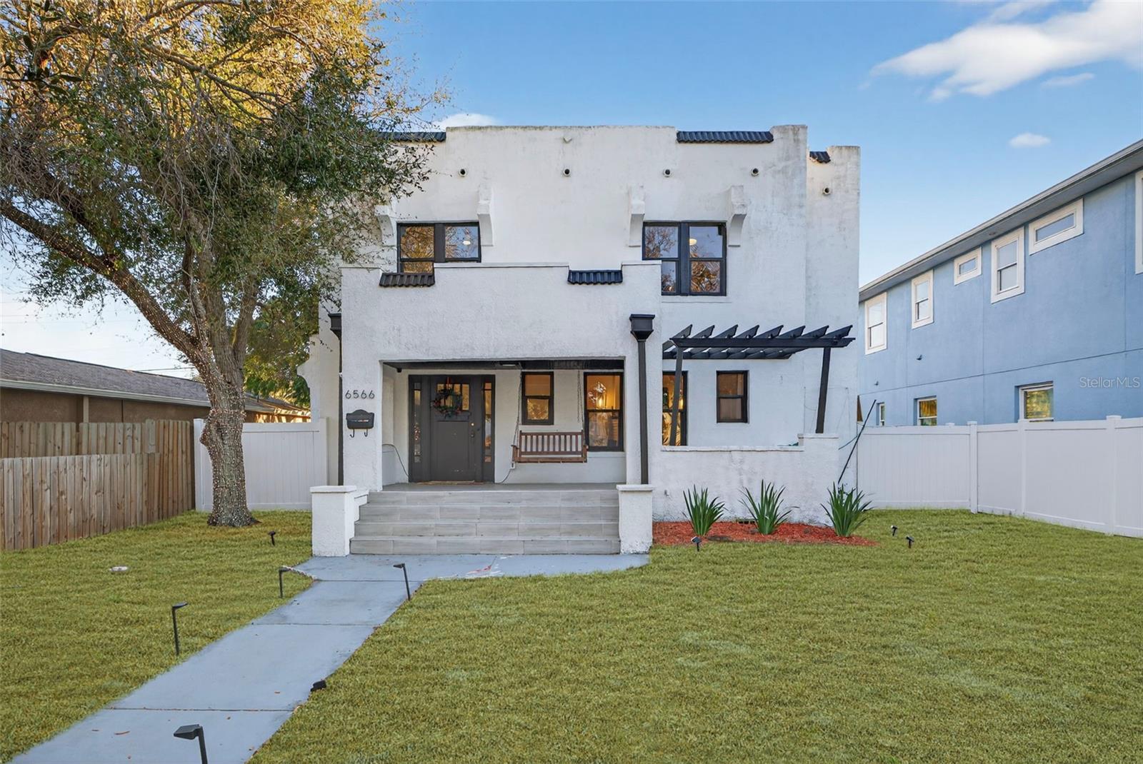 PASADENA ESTATES - Residential