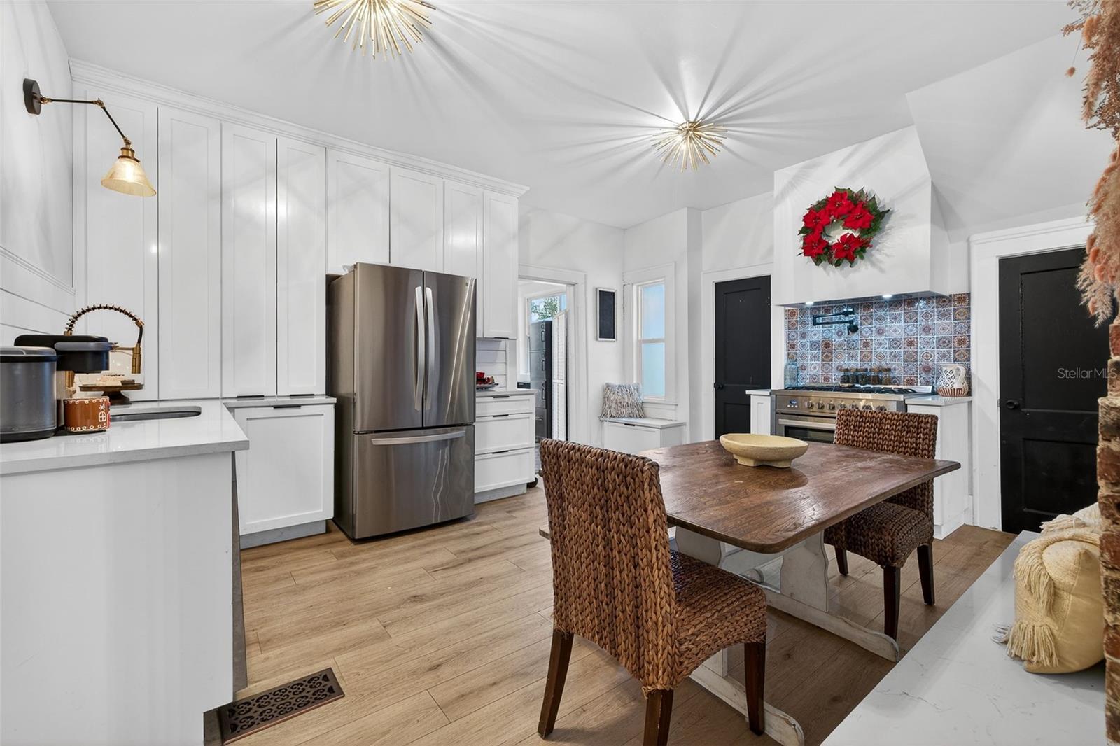 PASADENA ESTATES - Residential