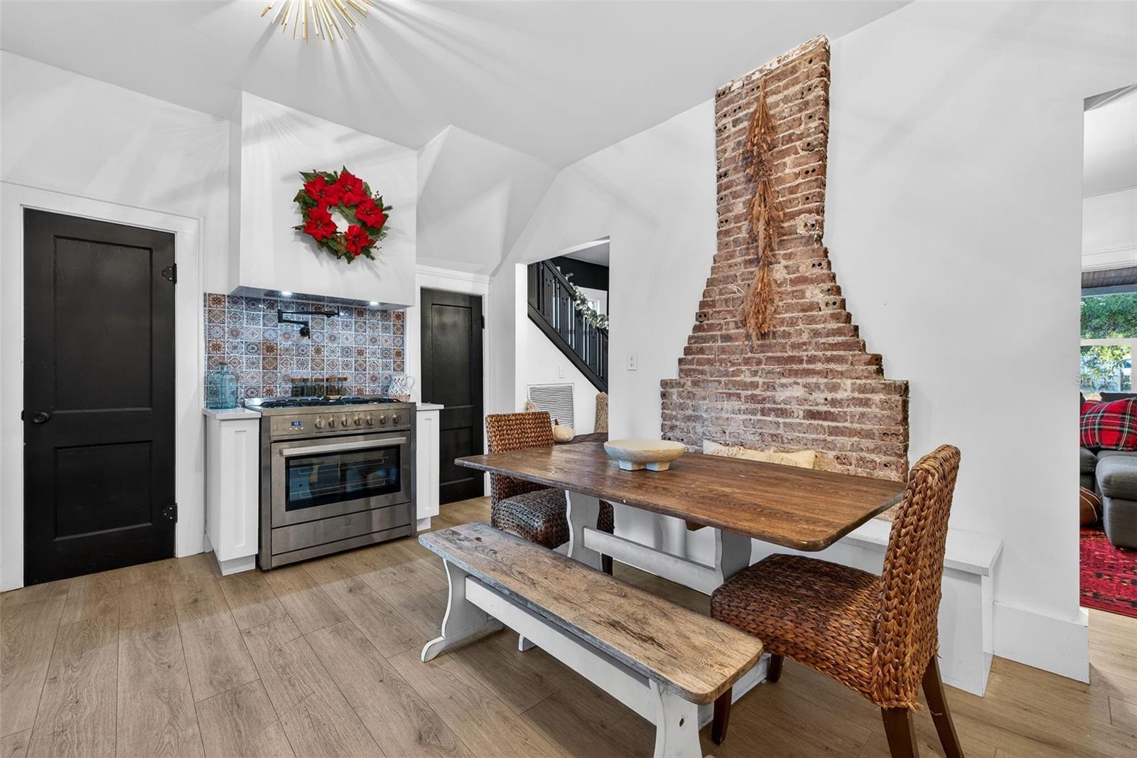 PASADENA ESTATES - Residential