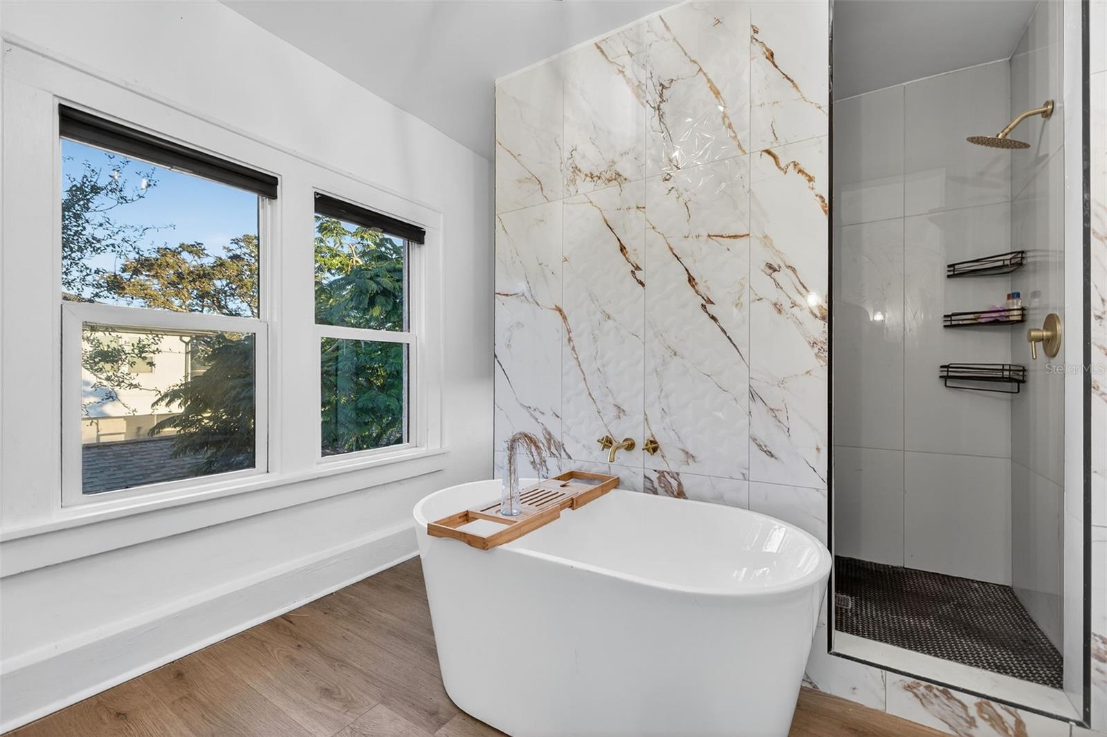 PASADENA ESTATES - Residential