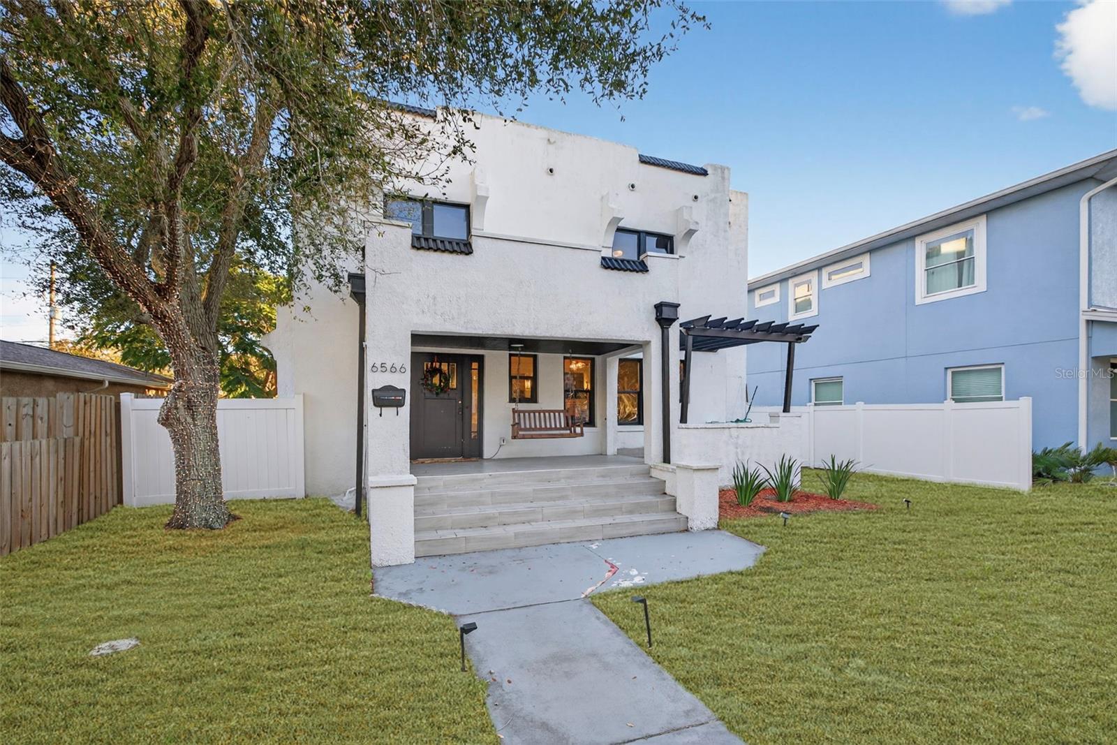 PASADENA ESTATES - Residential