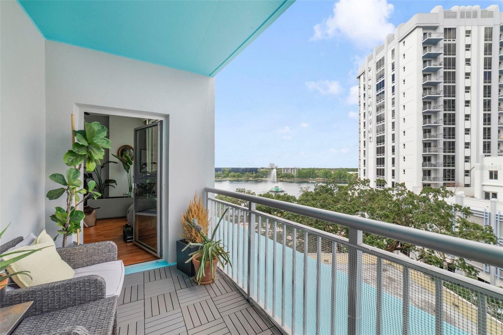 Photo of 322 E Central Boulevard #811, Orlando, FL 32801 (MLS # O6450808)