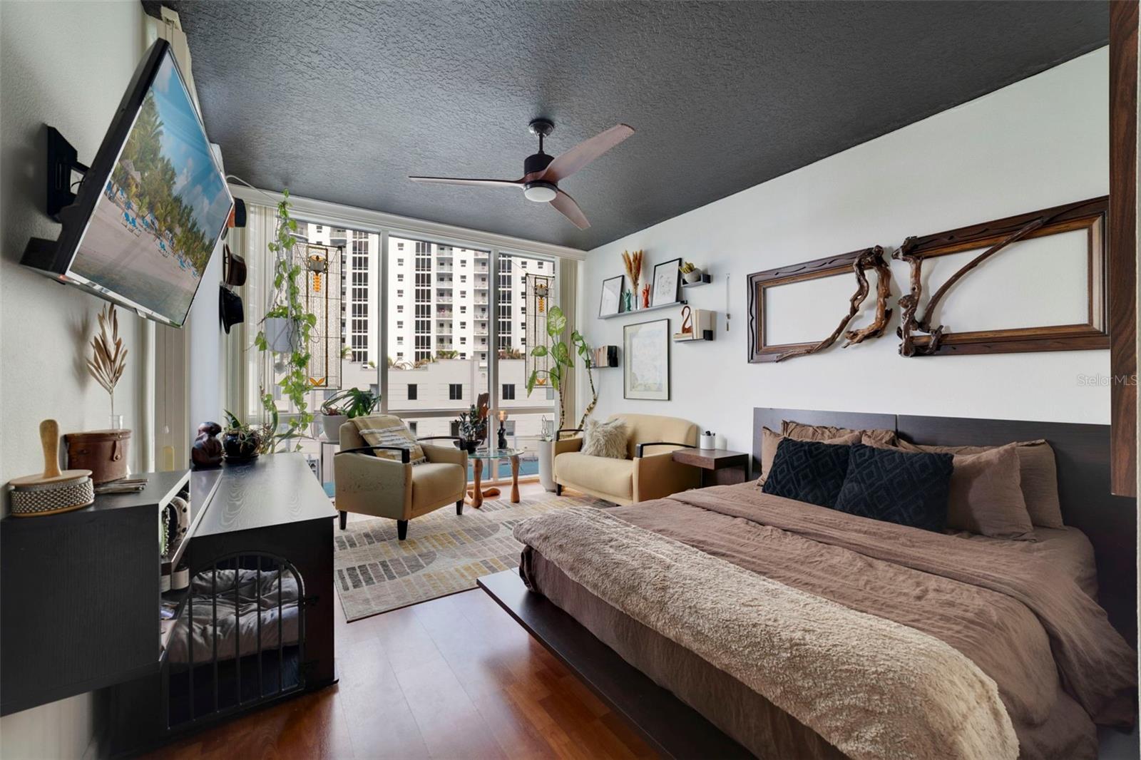 322 E CENTRAL BOULEVARD 811