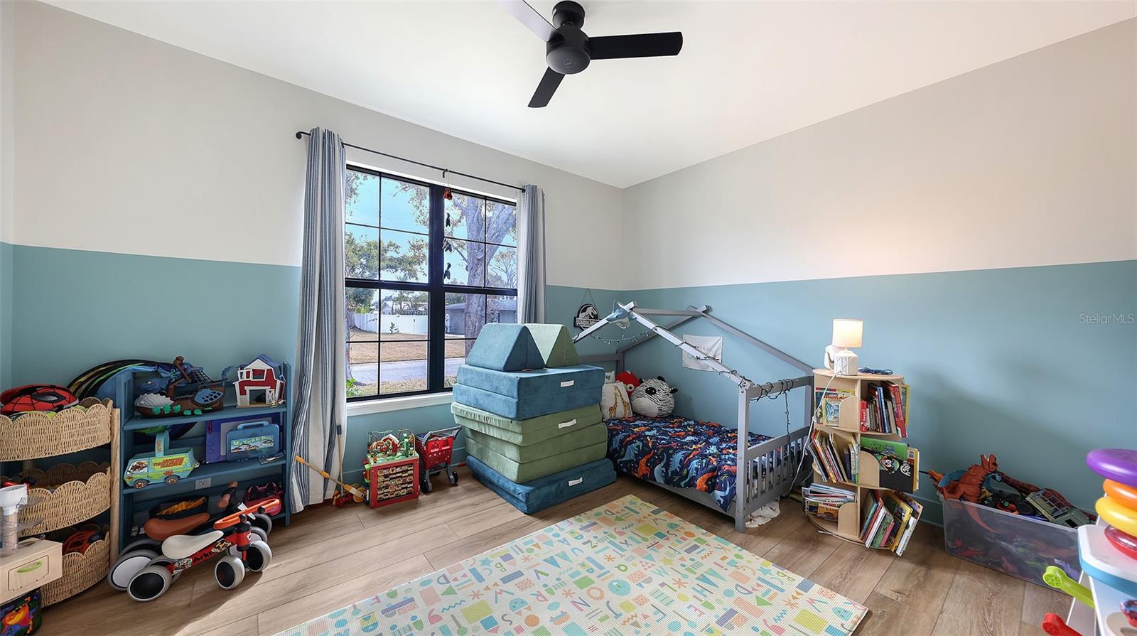 SOUTH GATE - Residential